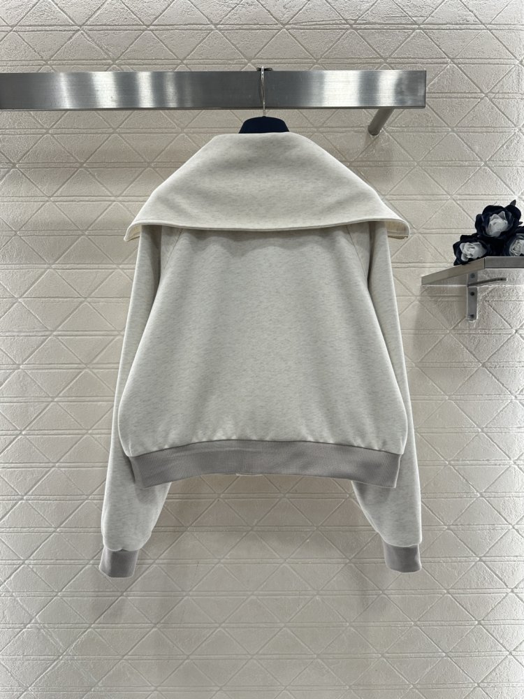 Куртка женская фото 2