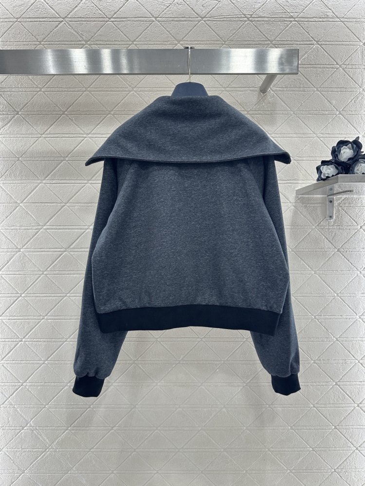 Куртка женская фото 2