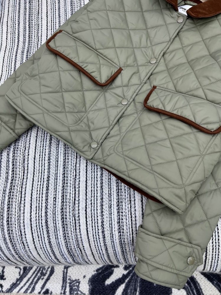 Куртка жіноча фото 3