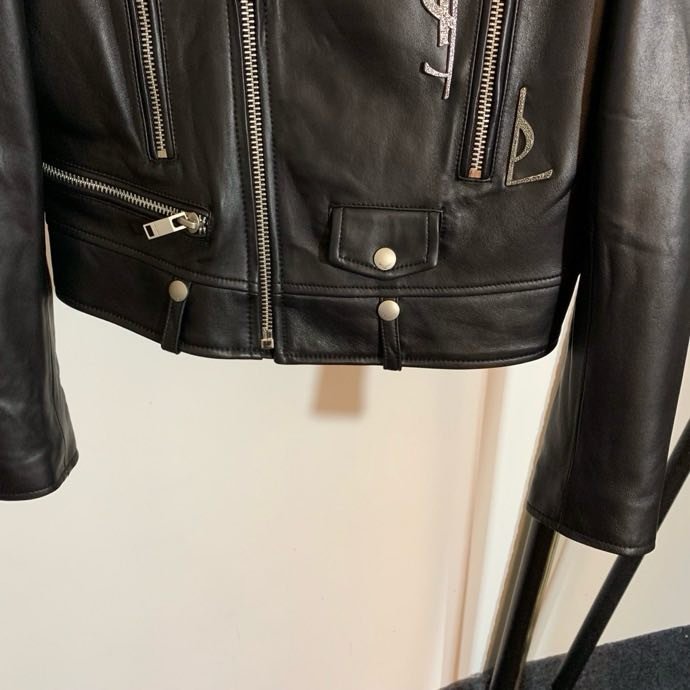 Куртка женская фото 3