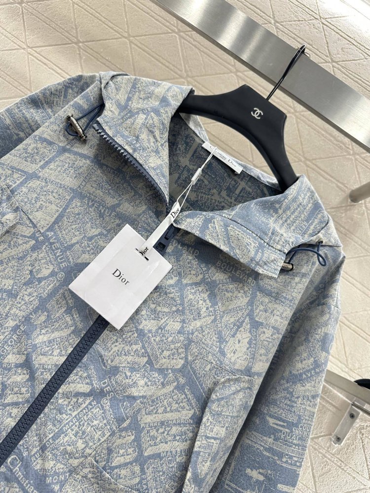 Куртка женская фото 3