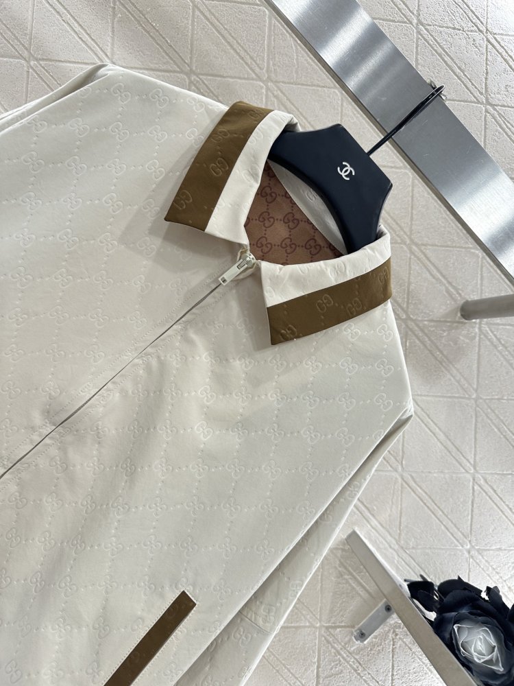 Куртка женская фото 3