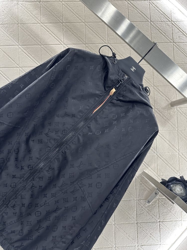 Jacket women's фото 3