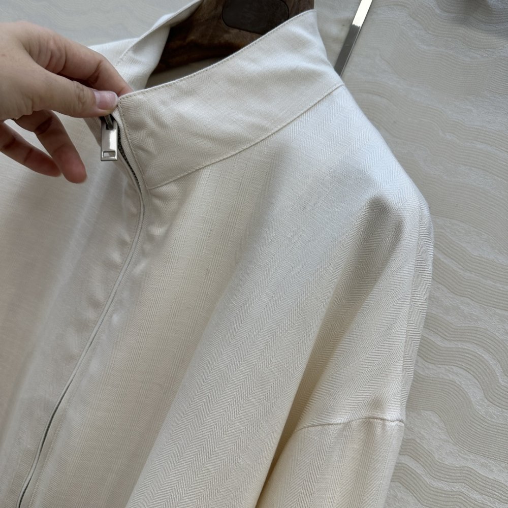 Куртка женская фото 3