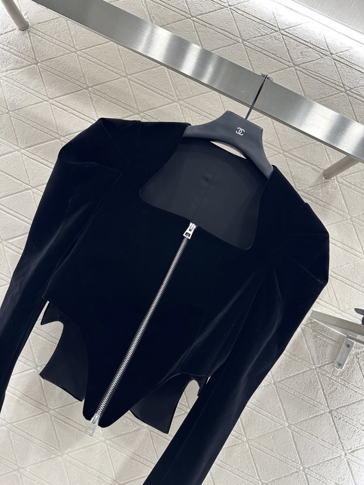 Куртка женская фото 3