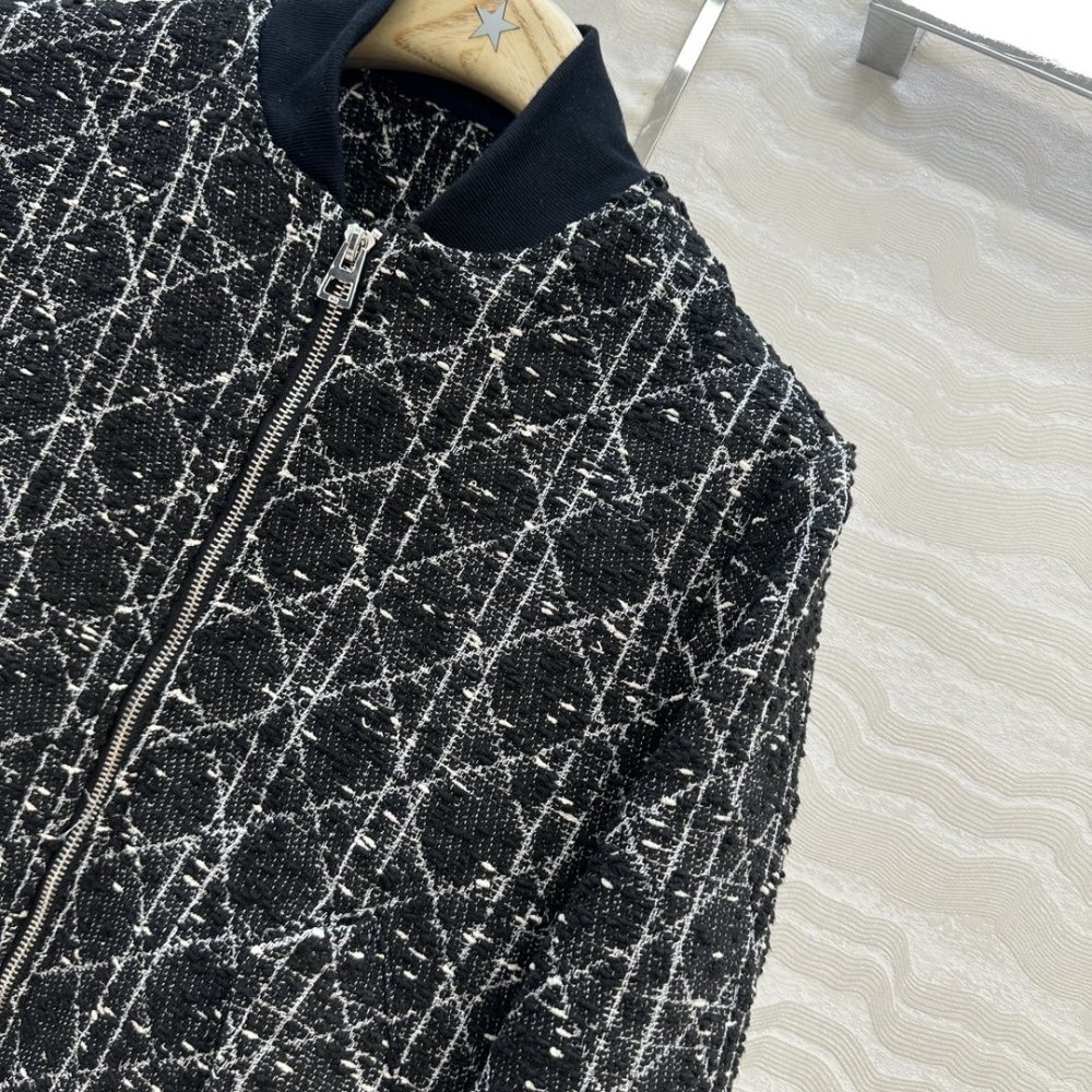 Куртка жіноча фото 3