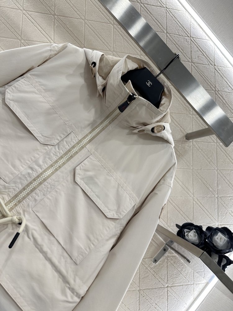 Куртка жіноча фото 3