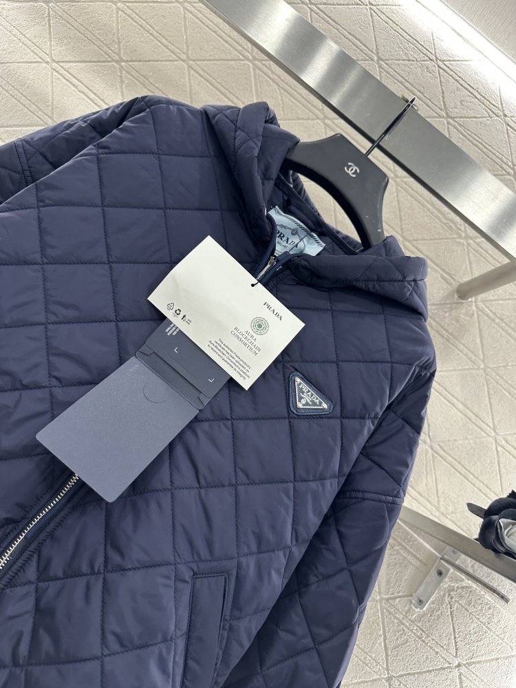 Куртка женская фото 3