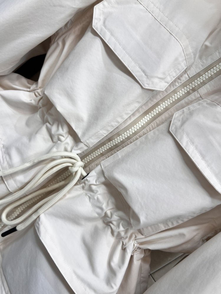 Куртка женская фото 3