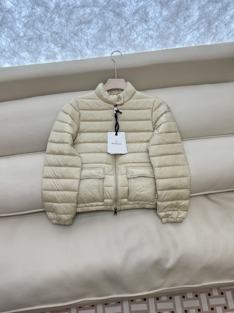 Куртка женская фото 3