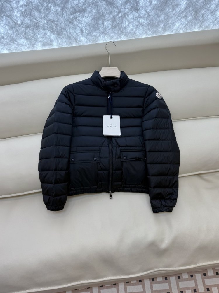 Куртка жіноча фото 3