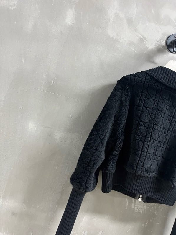 Куртка жіноча фото 3