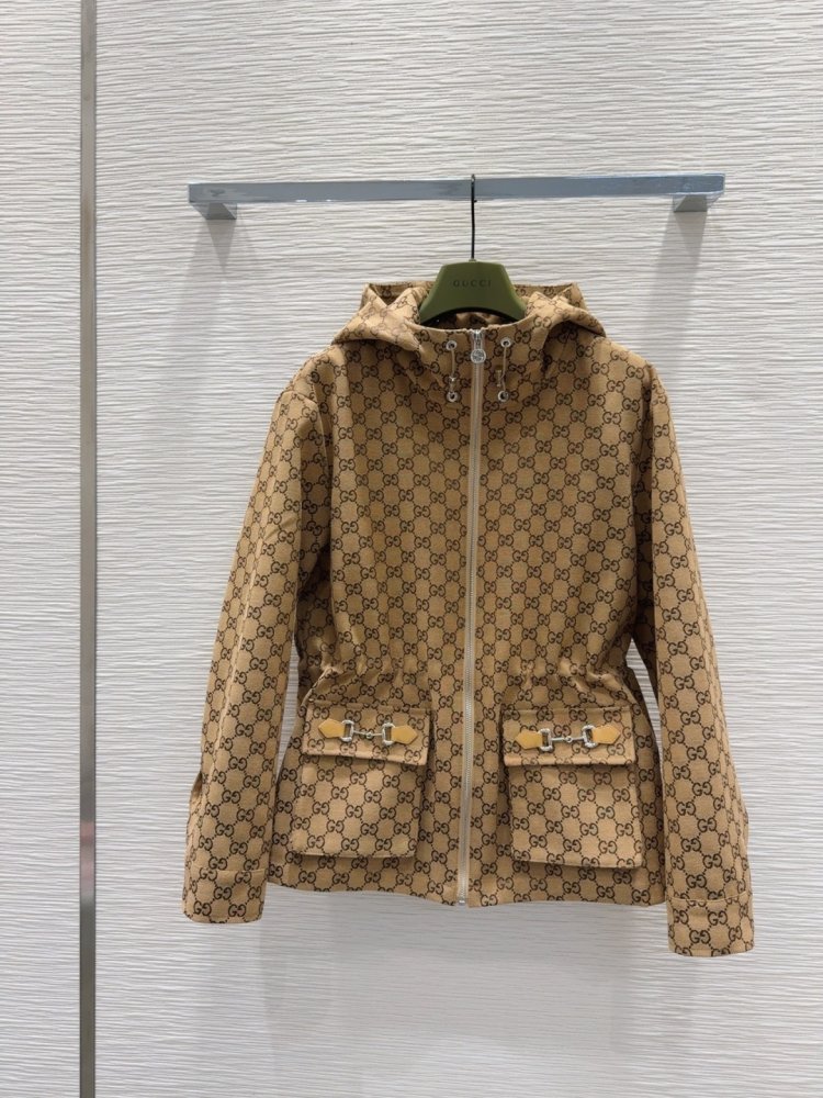 Куртка женская фото 3