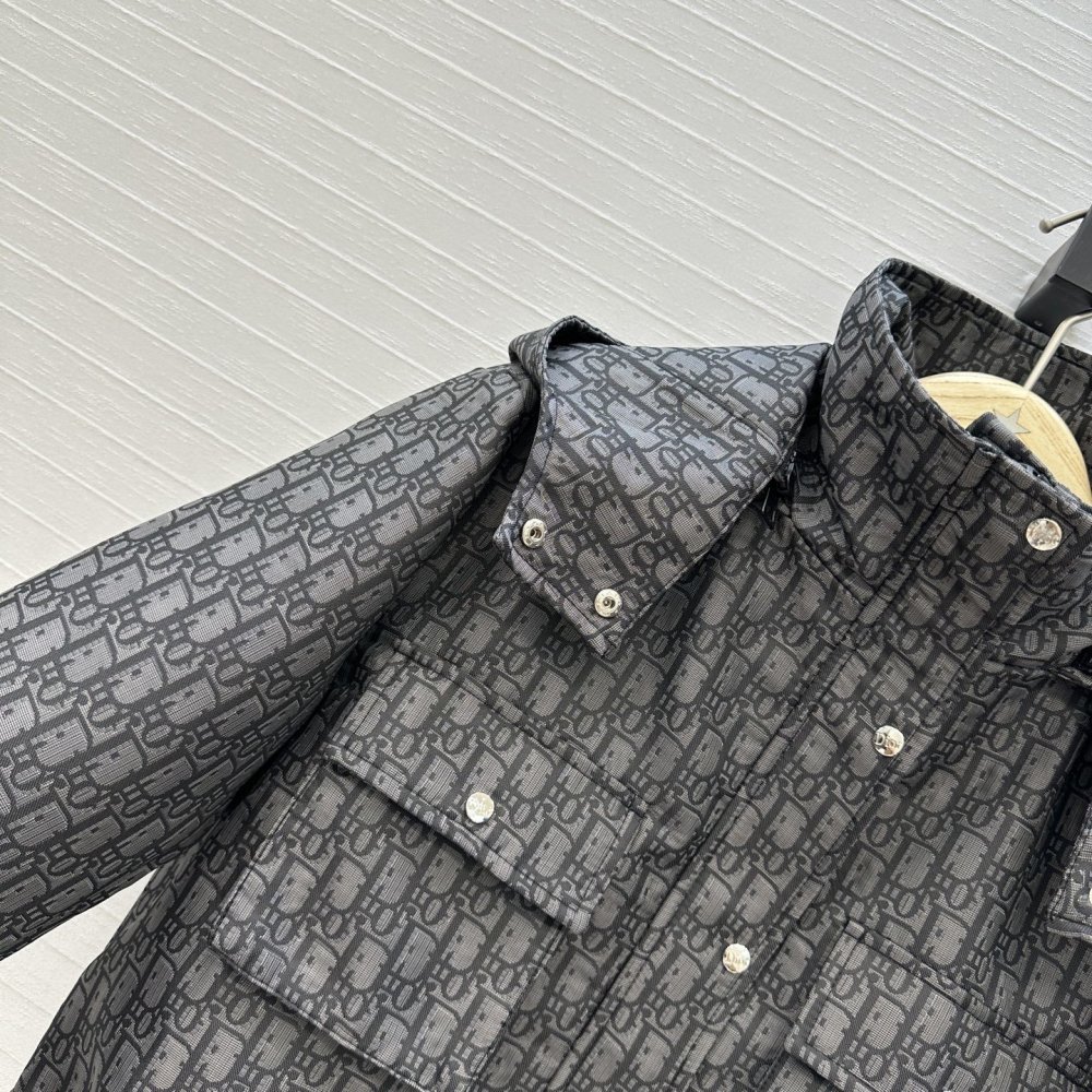 Куртка жіноча фото 3