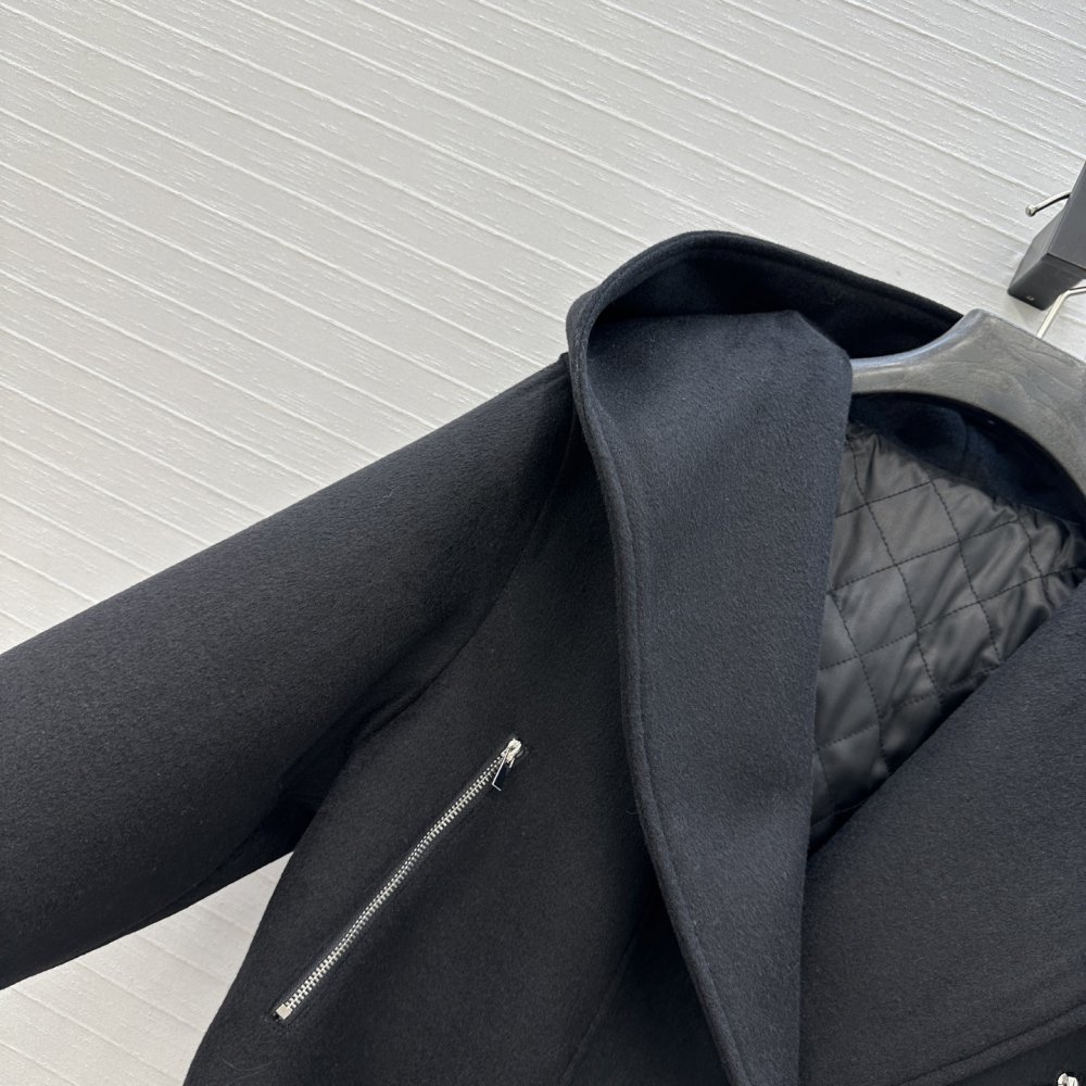 Куртка женская фото 3