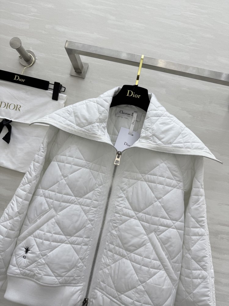 Куртка жіноча фото 3