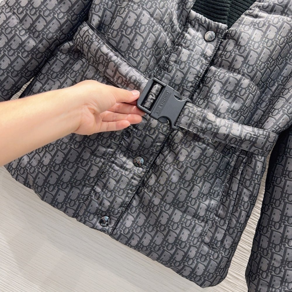 Куртка женская фото 3