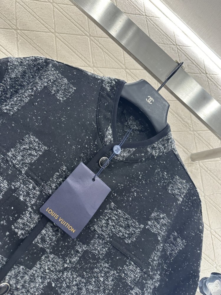 Куртка женская фото 3