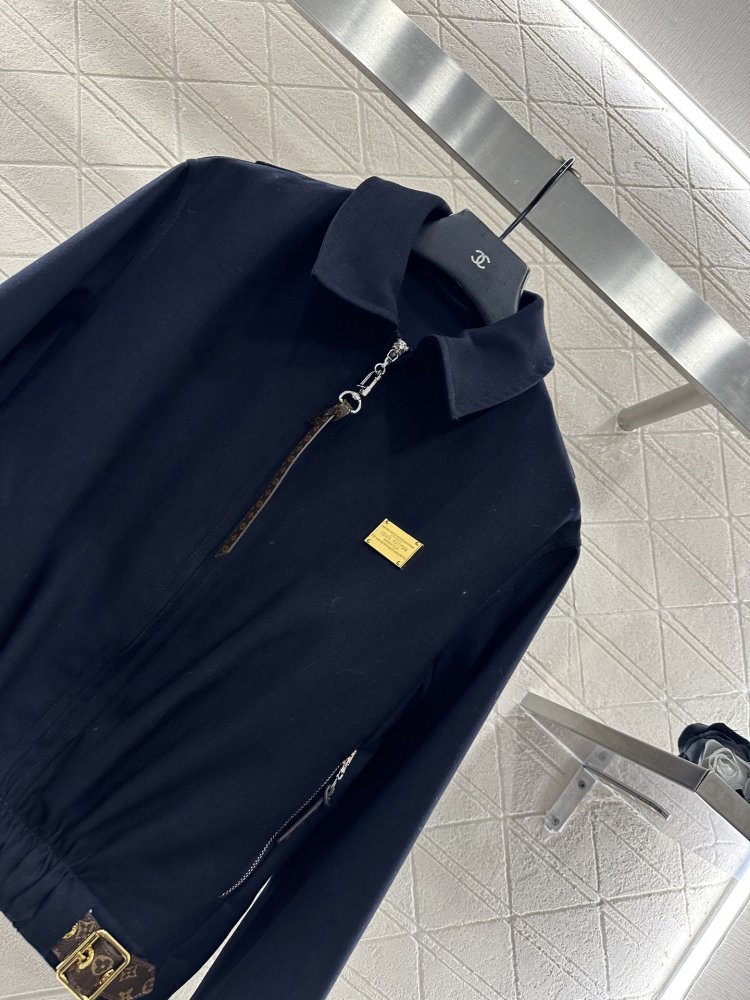 Куртка женская фото 3