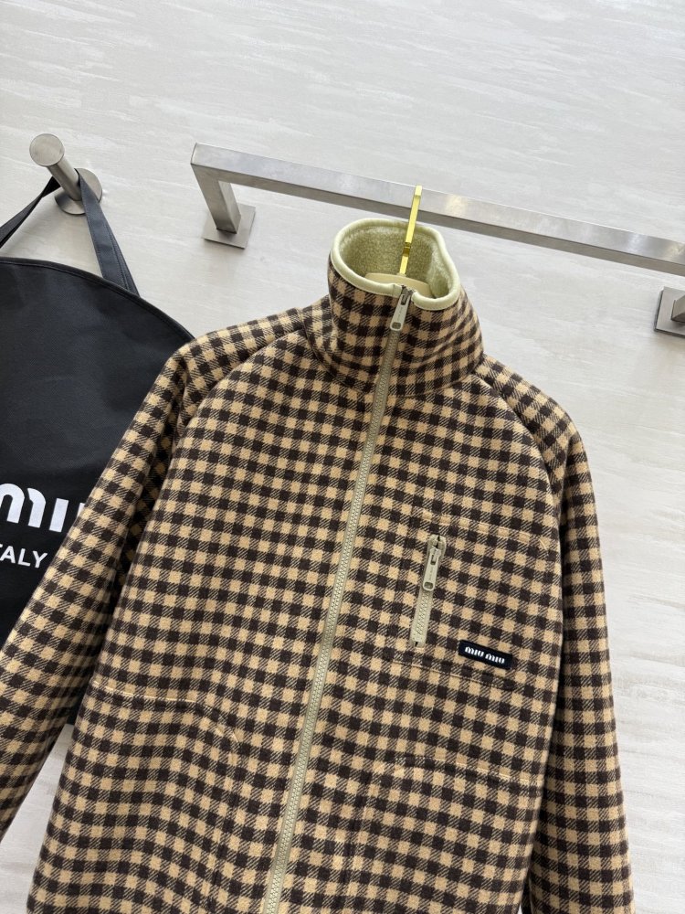 Jacket women's фото 3