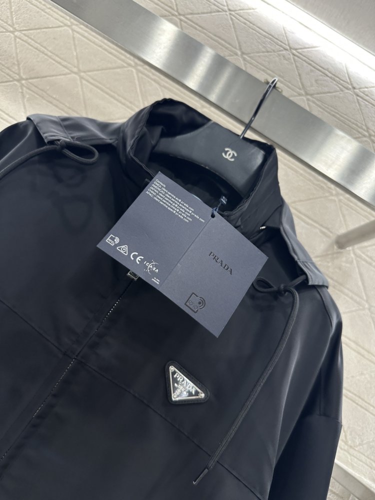 Куртка женская фото 3