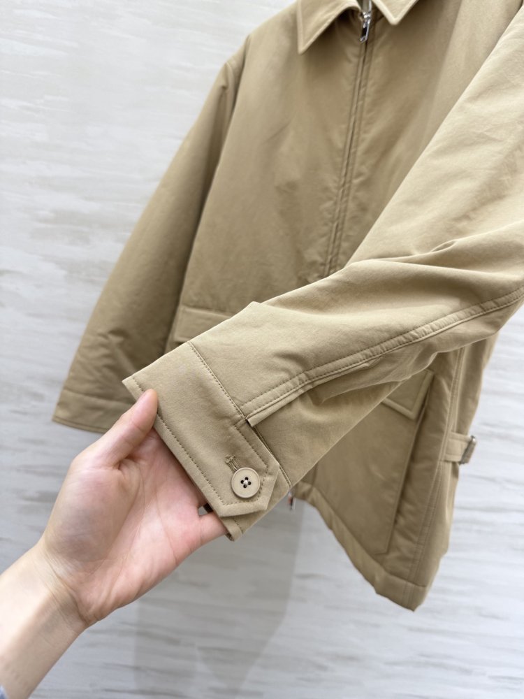 Куртка женская фото 3