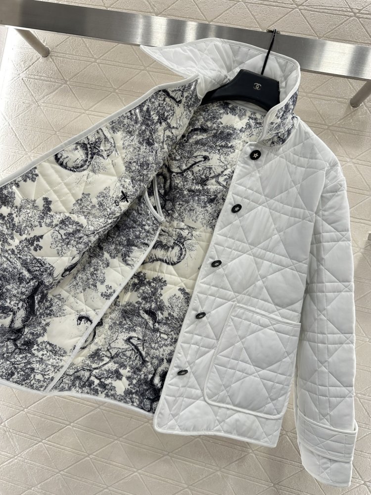 Куртка женская фото 3