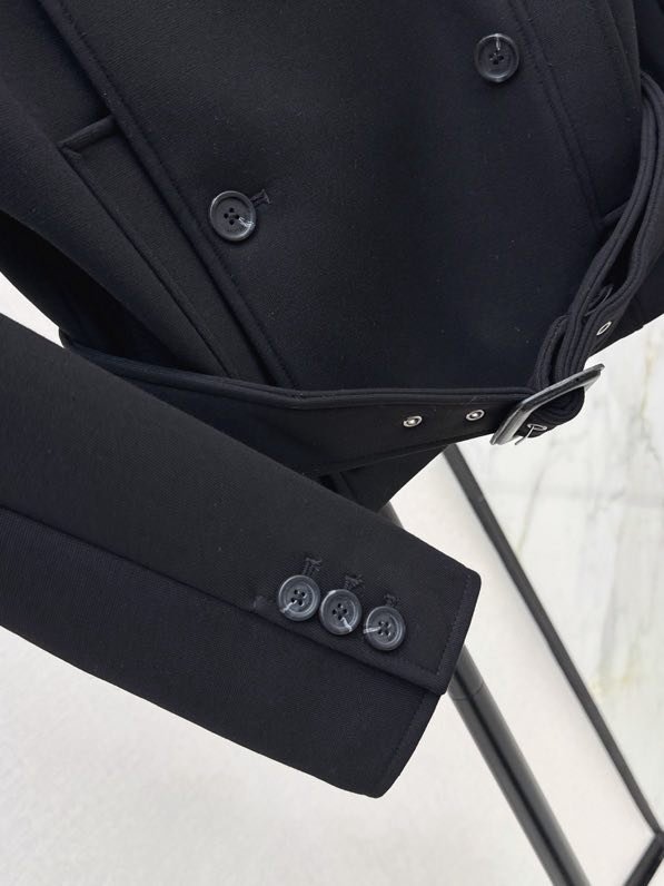 Jacket women's фото 3