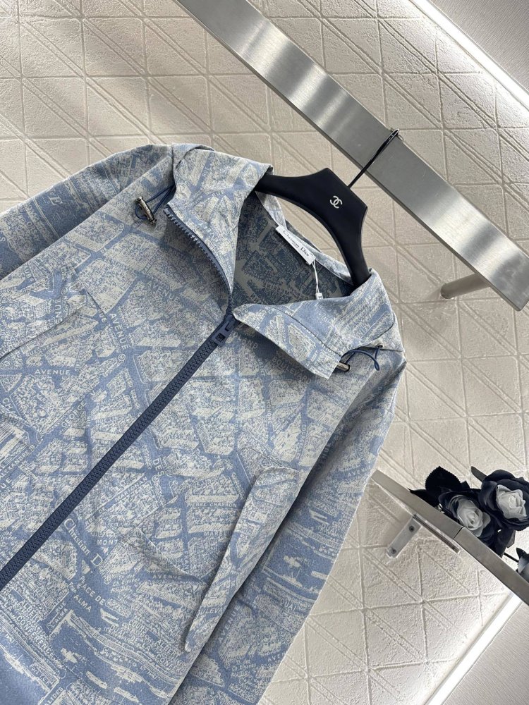 Куртка женская фото 4