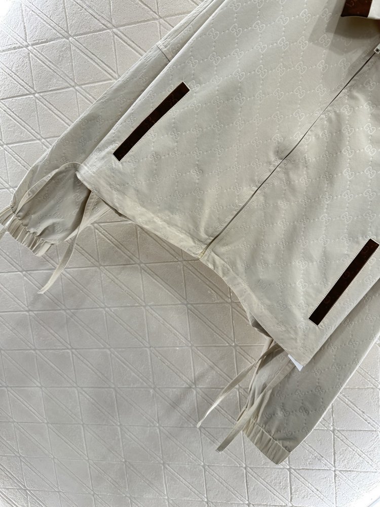 Куртка женская фото 4