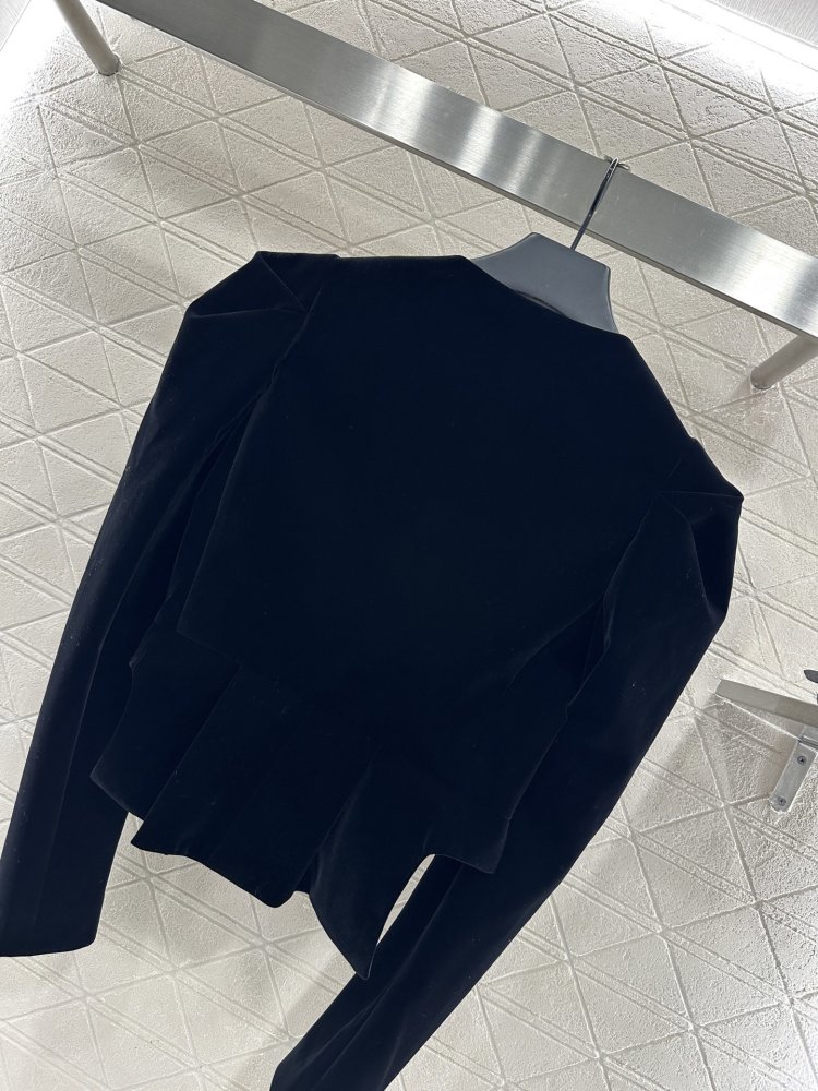 Куртка женская фото 4