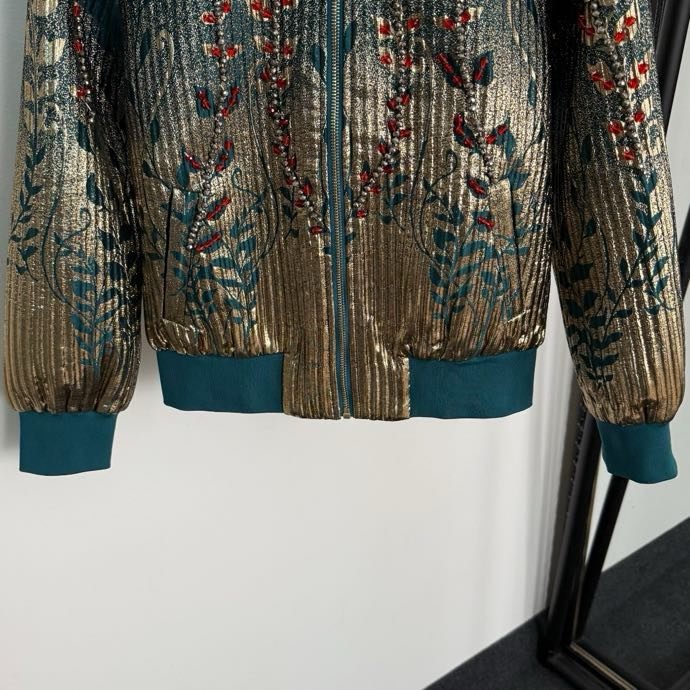 Куртка женская фото 4