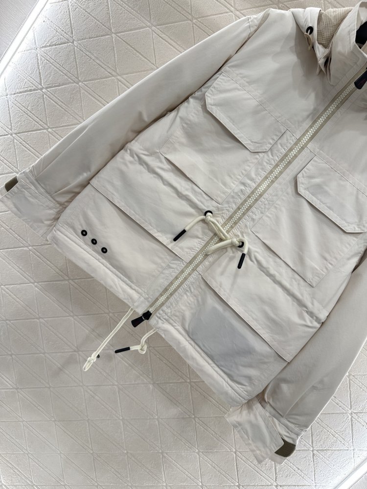 Куртка жіноча фото 4