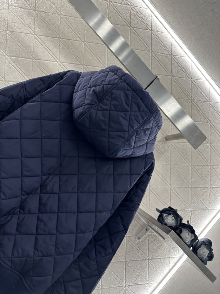 Куртка женская фото 4