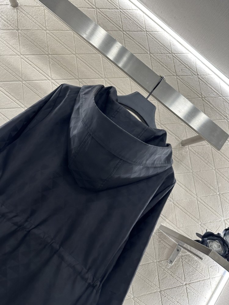 Куртка женская фото 4