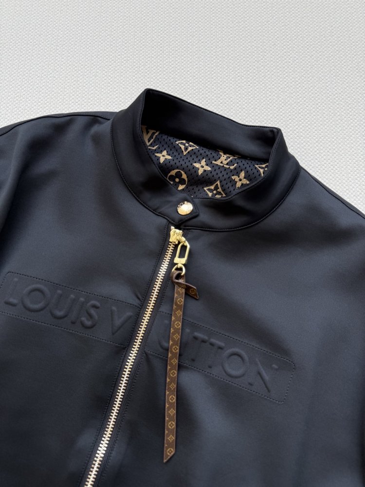 Куртка женская фото 4