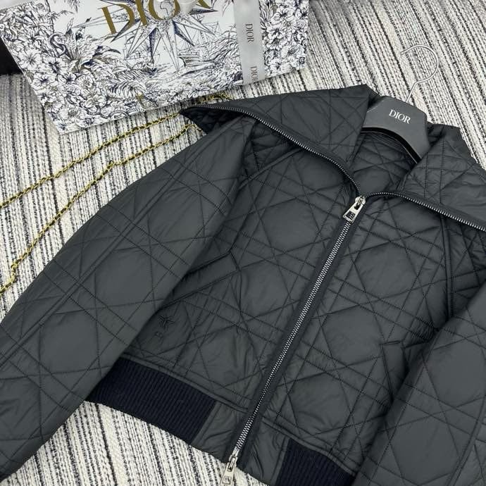 Куртка женская фото 4