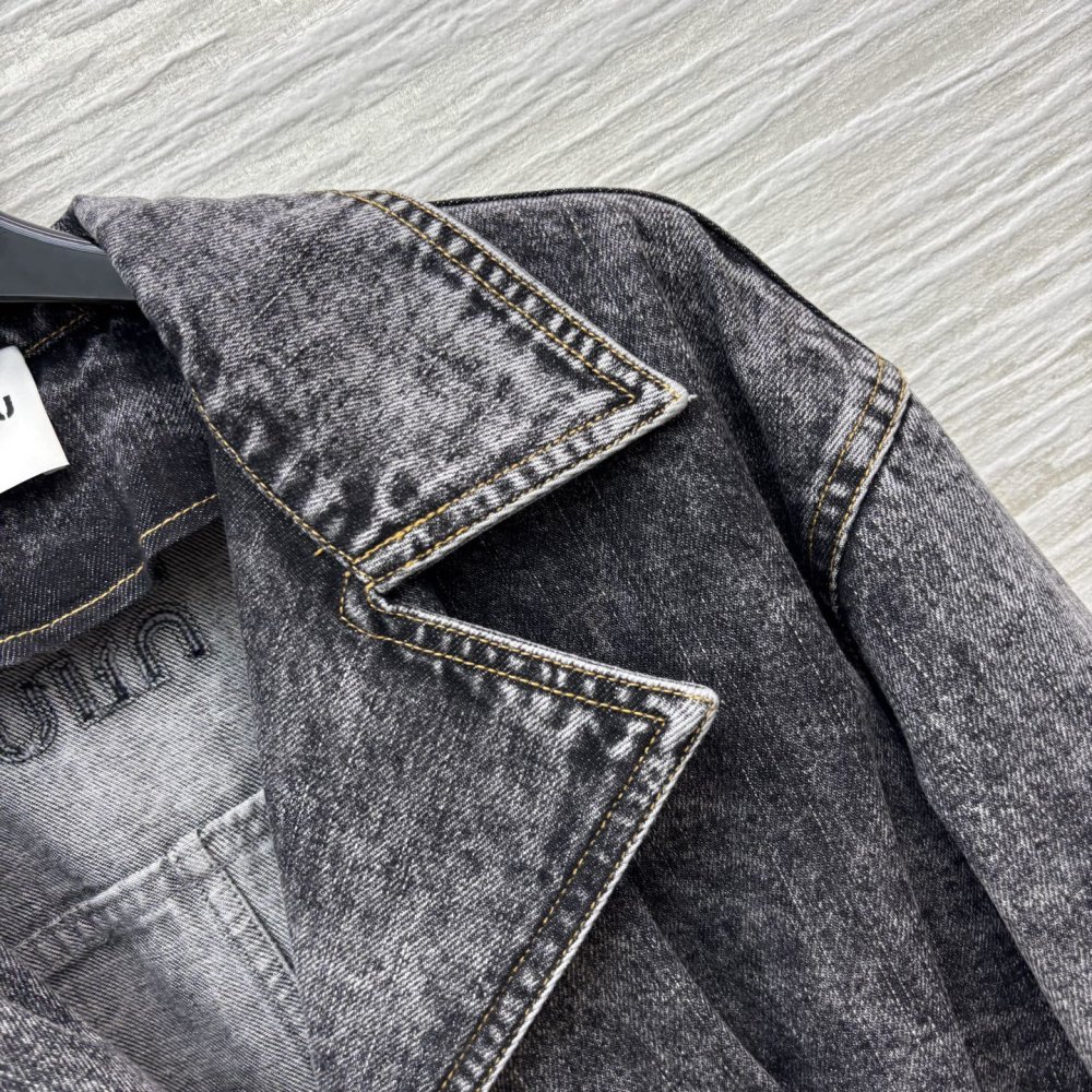 Куртка жіноча фото 4