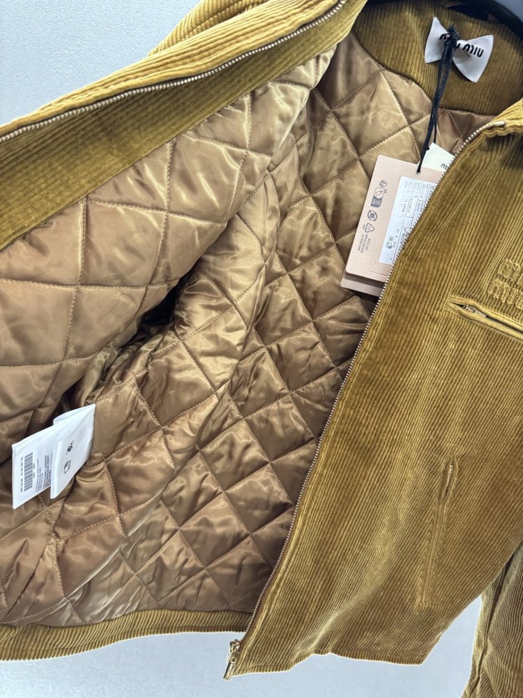 Куртка жіноча фото 4