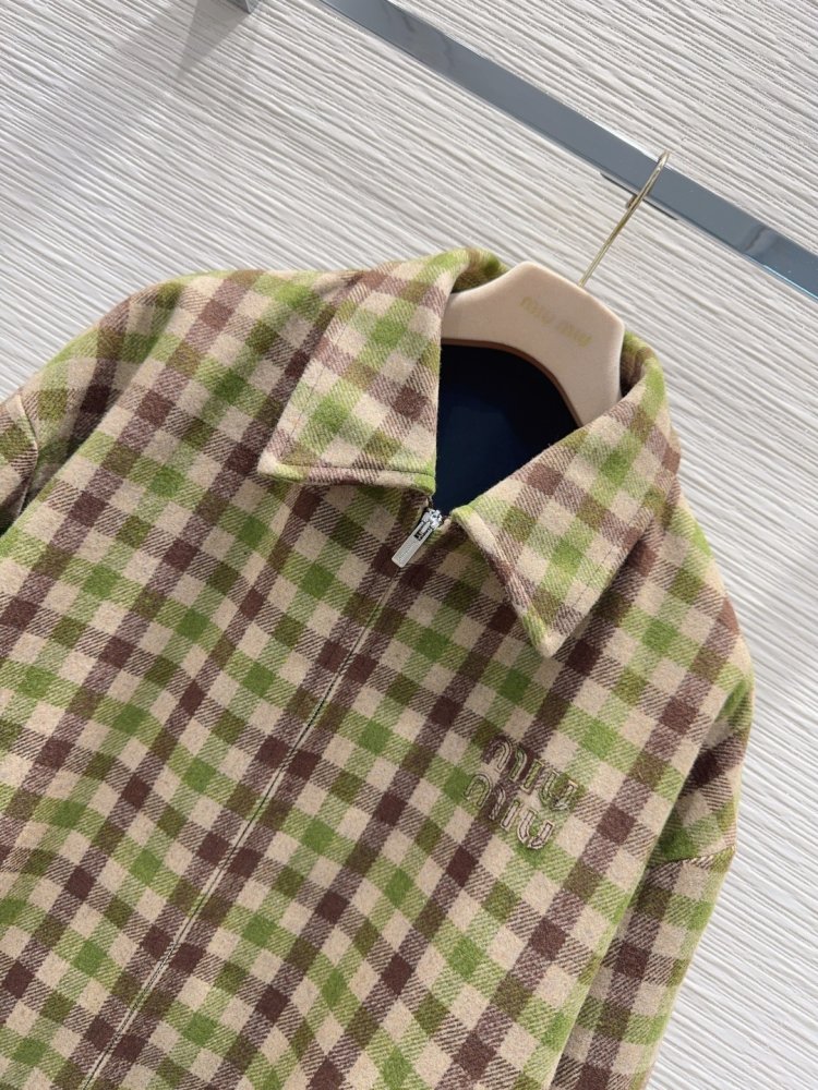 Куртка женская фото 4