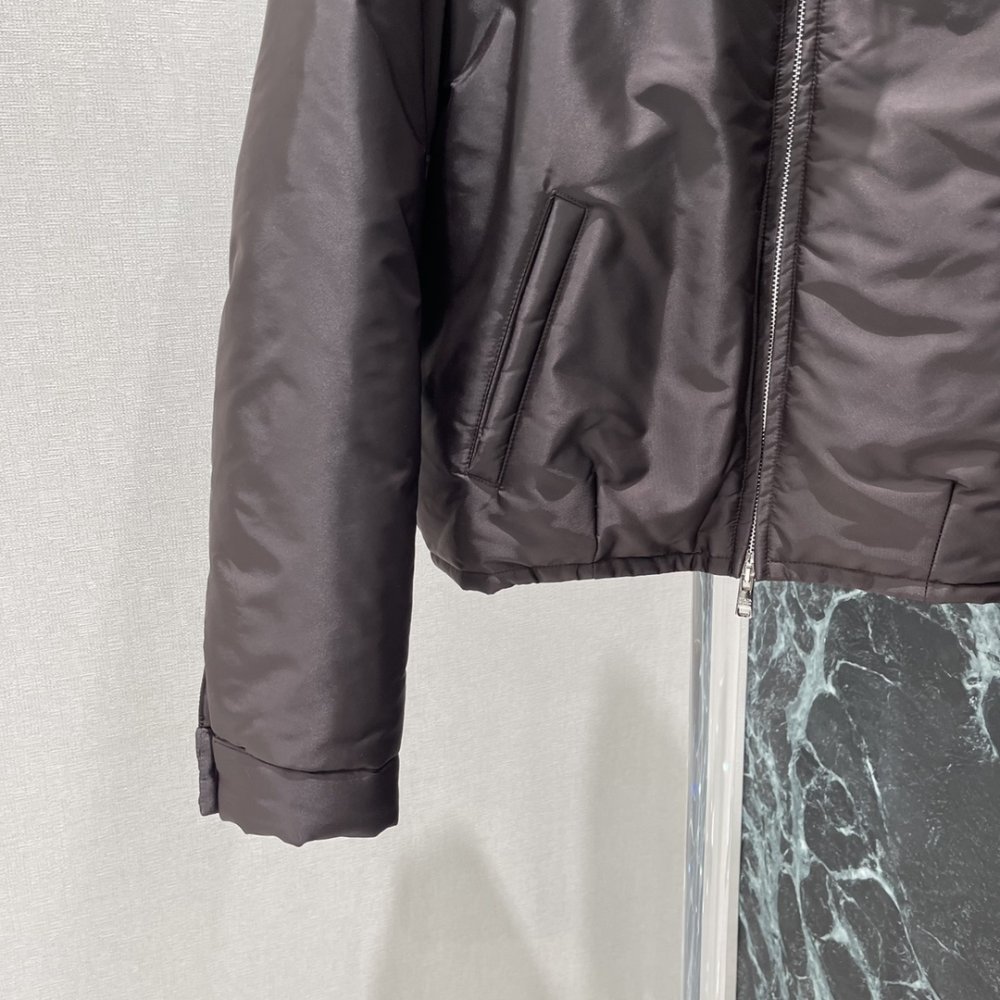 Куртка женская фото 4