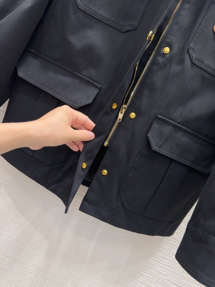 Куртка женская фото 4