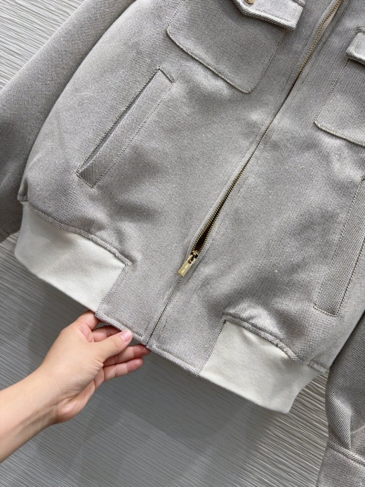 Куртка жіноча фото 4