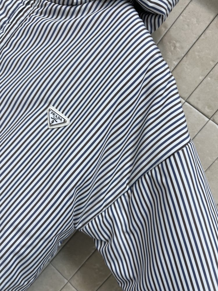 Куртка женская фото 4