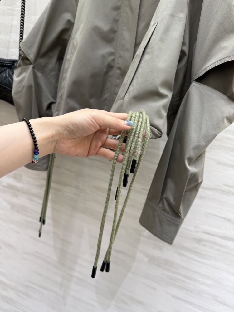 Куртка женская фото 4