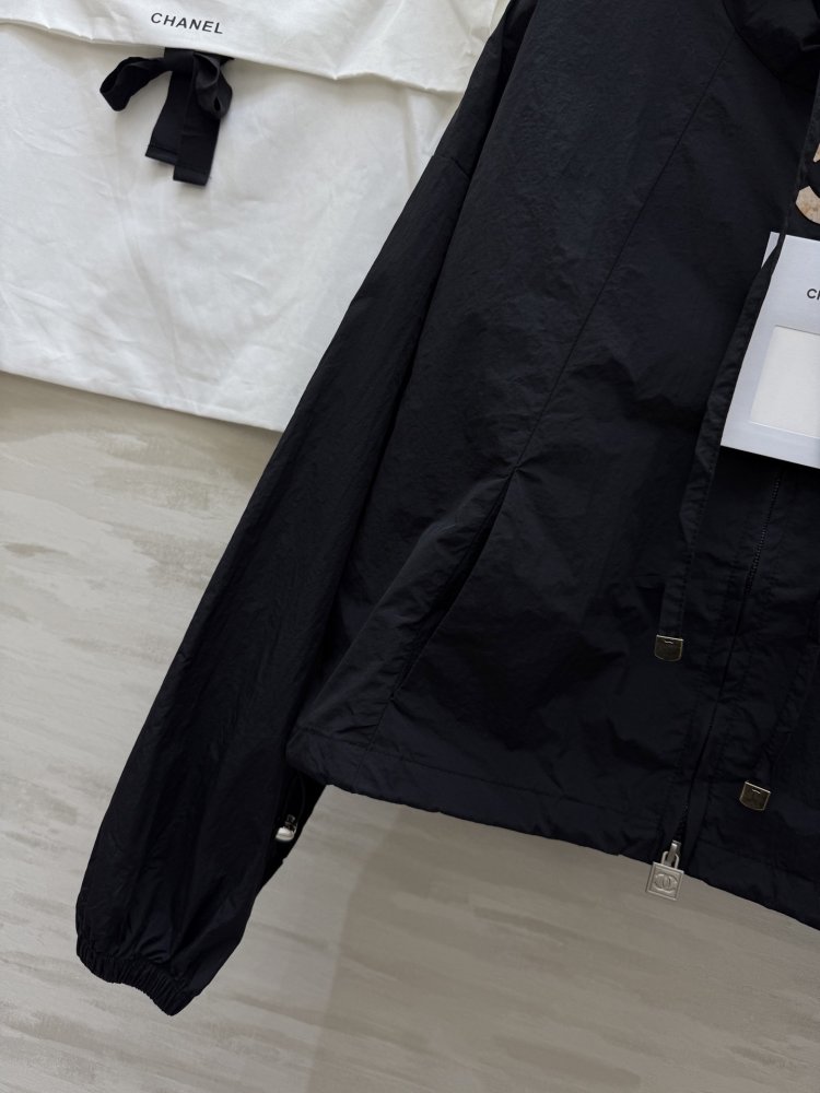 Куртка женская фото 4