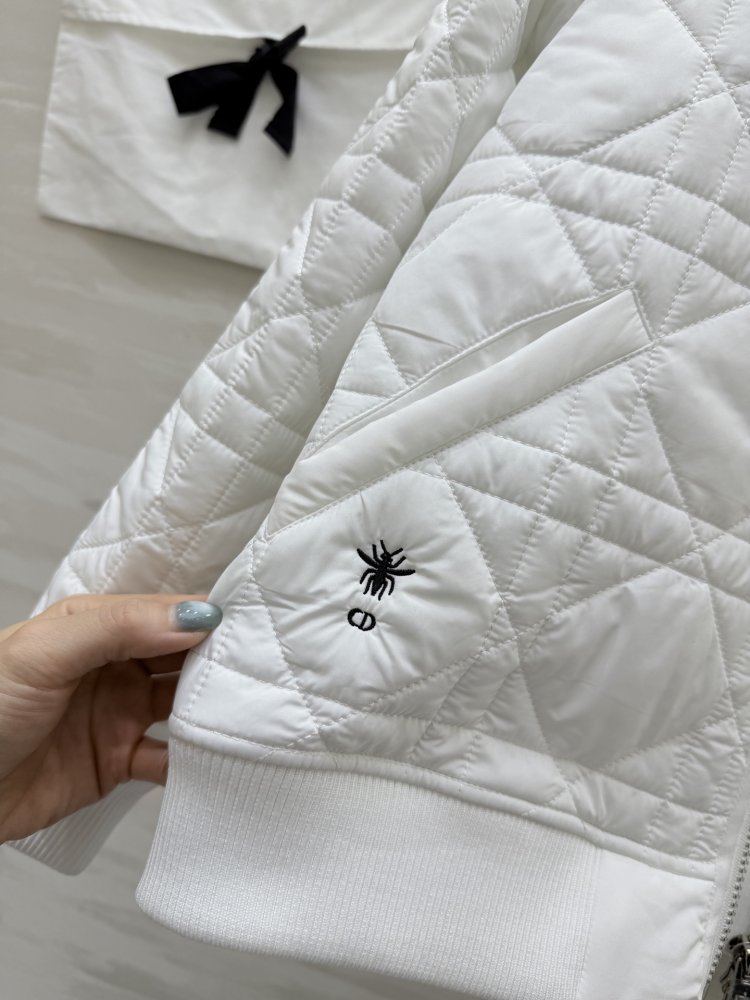 Куртка жіноча фото 4