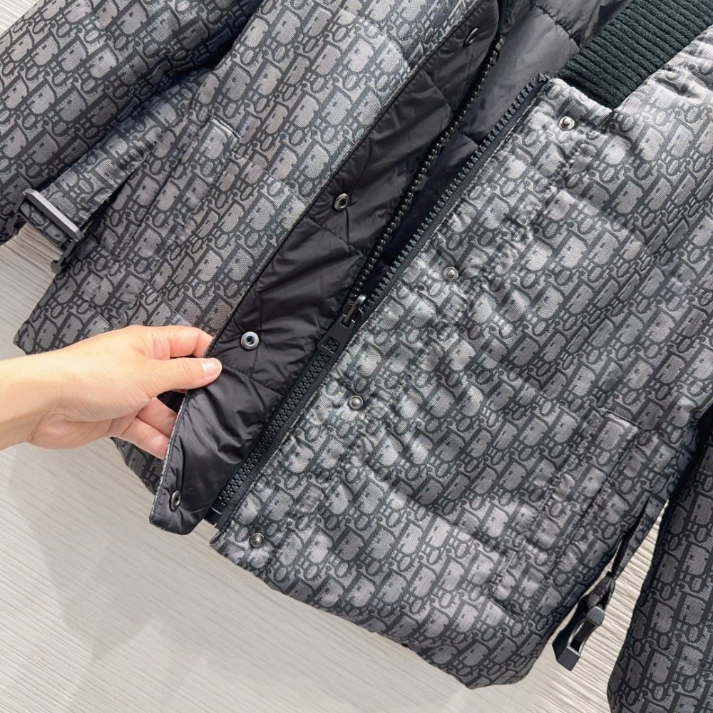 Куртка женская фото 4