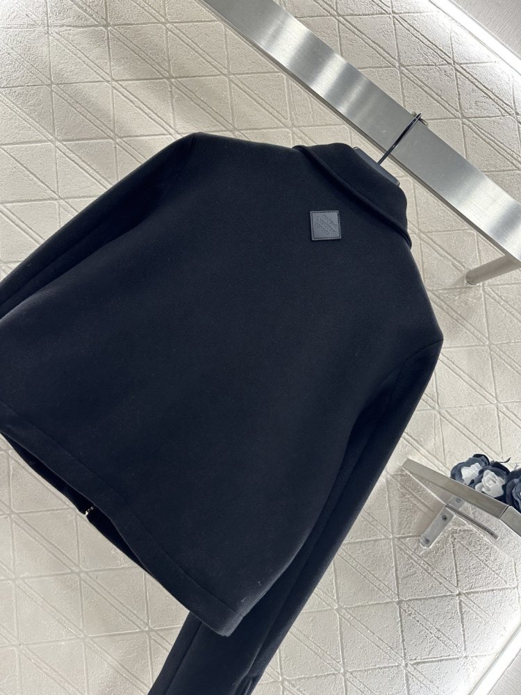 Куртка женская фото 4