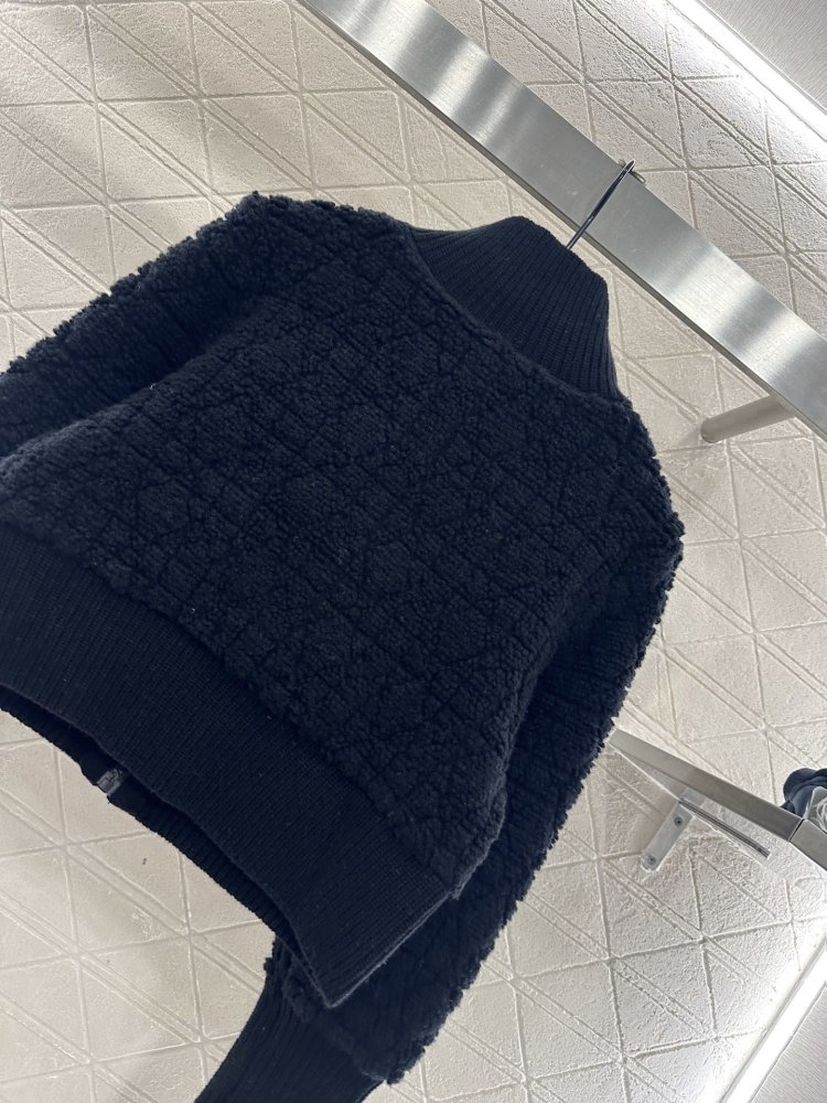 Jacket women's фото 4